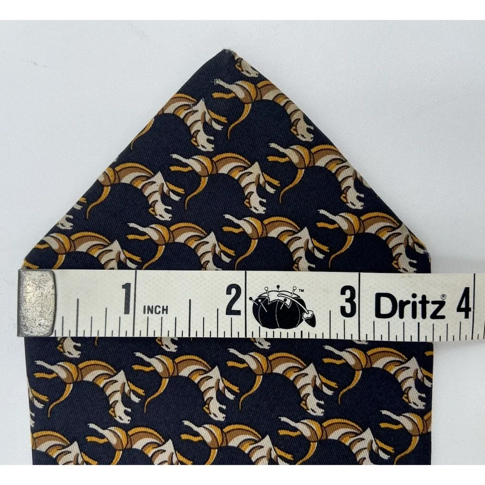 SALVATORE FERRAGAMO Men's 100% Silk Tie ITALY Luxury Tiger Black Brown EUC